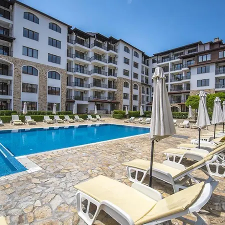 Apolon 8 Relax With Pools