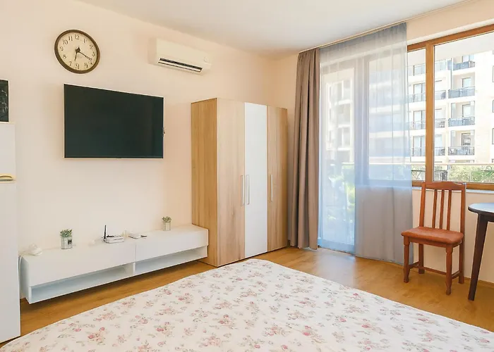 Apolon 8 Relax With Pools * 阳光海滩