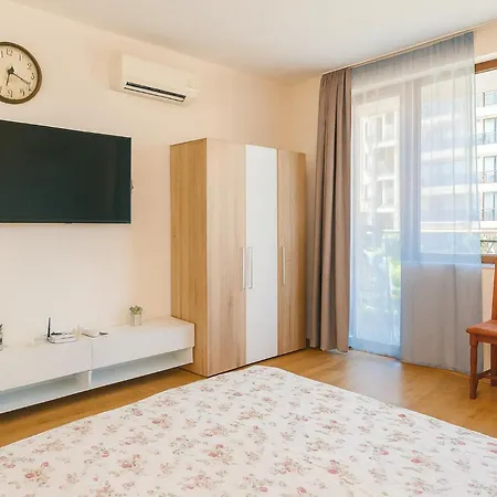 Apolon 8 Relax With Pools * Σάνι Μπιτς