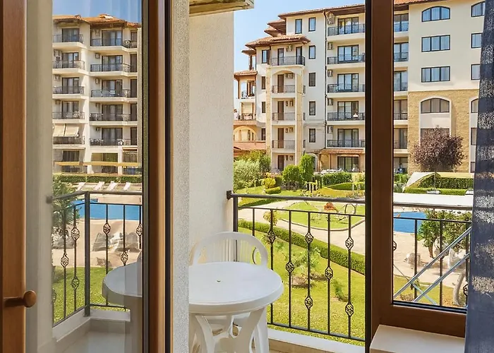 Apolon 8 Relax With Pools Lägenhet *